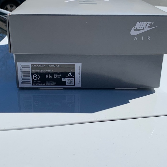 Jordan Retro 11 "Cool Grey" Size 6.5 GS - Picture 9 of 12